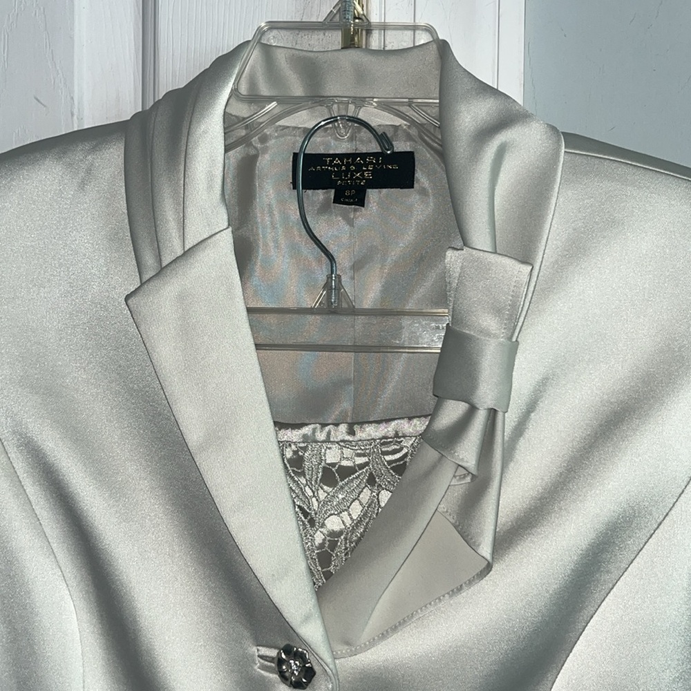 Tahari Gray Formal Suit Lace Sirt Size 8P  NWT - Picture 7 of 16
